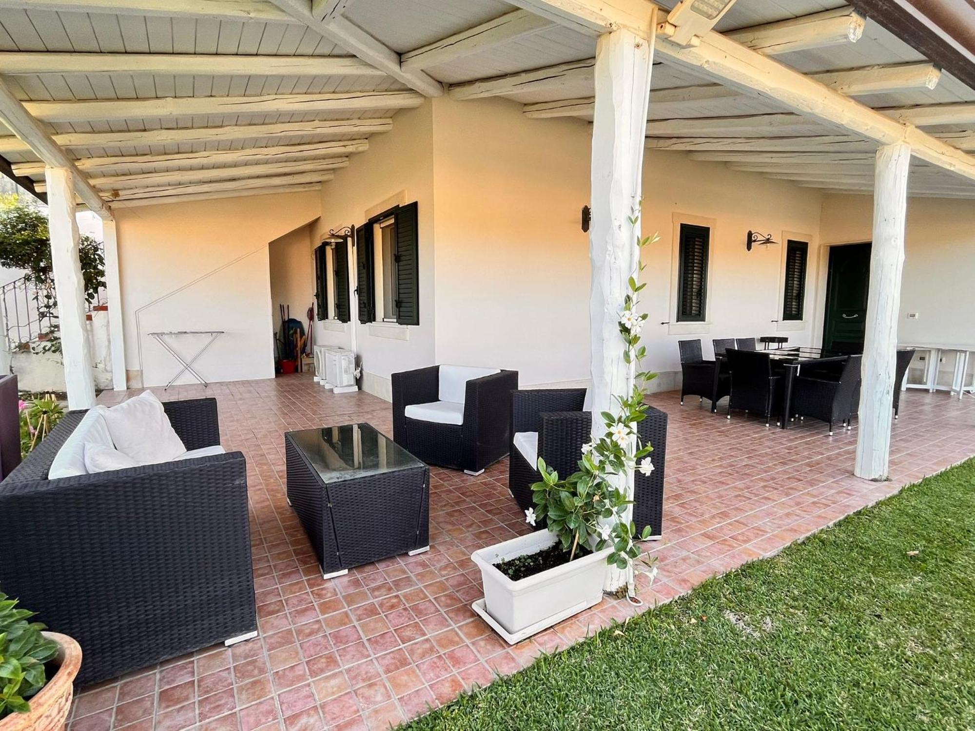Summer House أفولا المظهر الخارجي الصورة