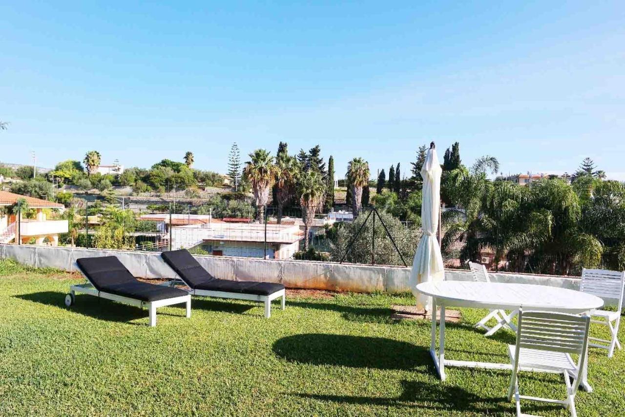 Summer House أفولا المظهر الخارجي الصورة